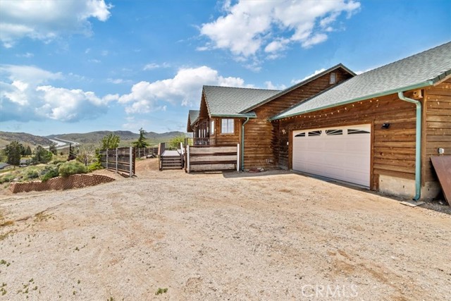 770 Roads End, Lebec CA: https://media.crmls.org/medias/34113f85-c740-428c-b513-ee925c47eec0.jpg