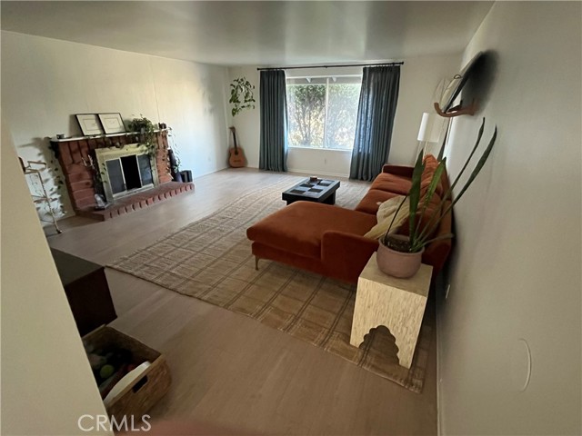Detail Gallery Image 13 of 18 For 1547 Wintergreen Pl a,  Costa Mesa,  CA 92626 - 3 Beds | 2 Baths