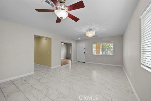 Detail Gallery Image 7 of 37 For 45541 Robinson Dr, Lancaster,  CA 93535 - 4 Beds | 2 Baths