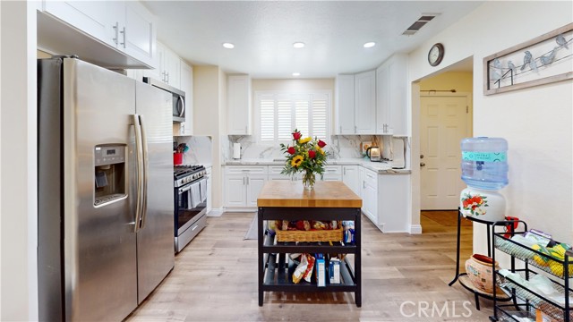 Detail Gallery Image 7 of 40 For 7601 Corona Ave, Hesperia,  CA 92345 - 3 Beds | 2 Baths