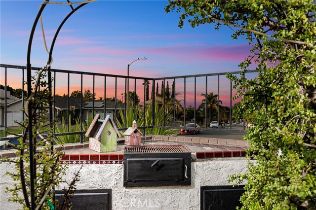 Detail Gallery Image 32 of 67 For 1817 Yucca Dr, Corona,  CA 92882 - 4 Beds | 2 Baths