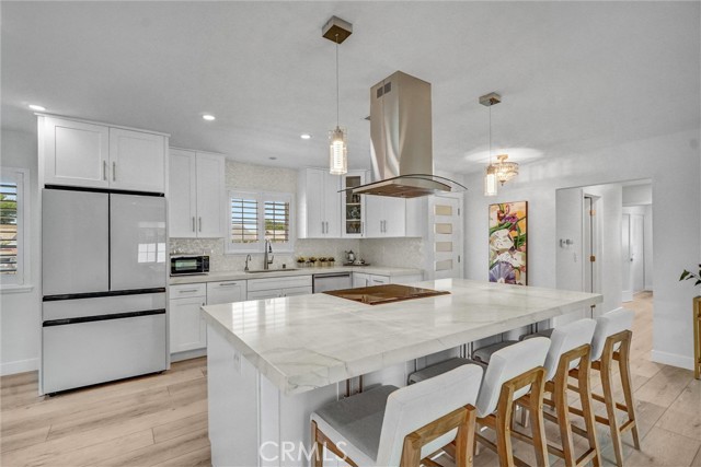 1947 N Sacramento Street, Orange CA: https://media.crmls.org/medias/3414756c-3d3f-4687-ad4f-657c8df4f280.jpg