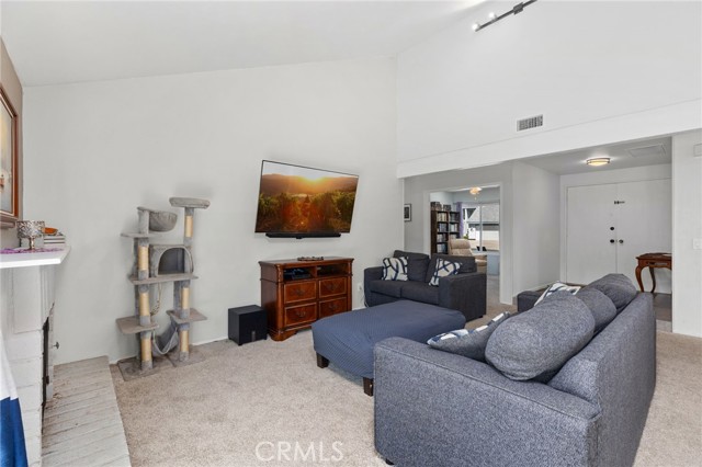 29951 Cactus Place, Temecula CA: https://media.crmls.org/medias/34156914-97f5-4907-a400-b43e33eadd07.jpg