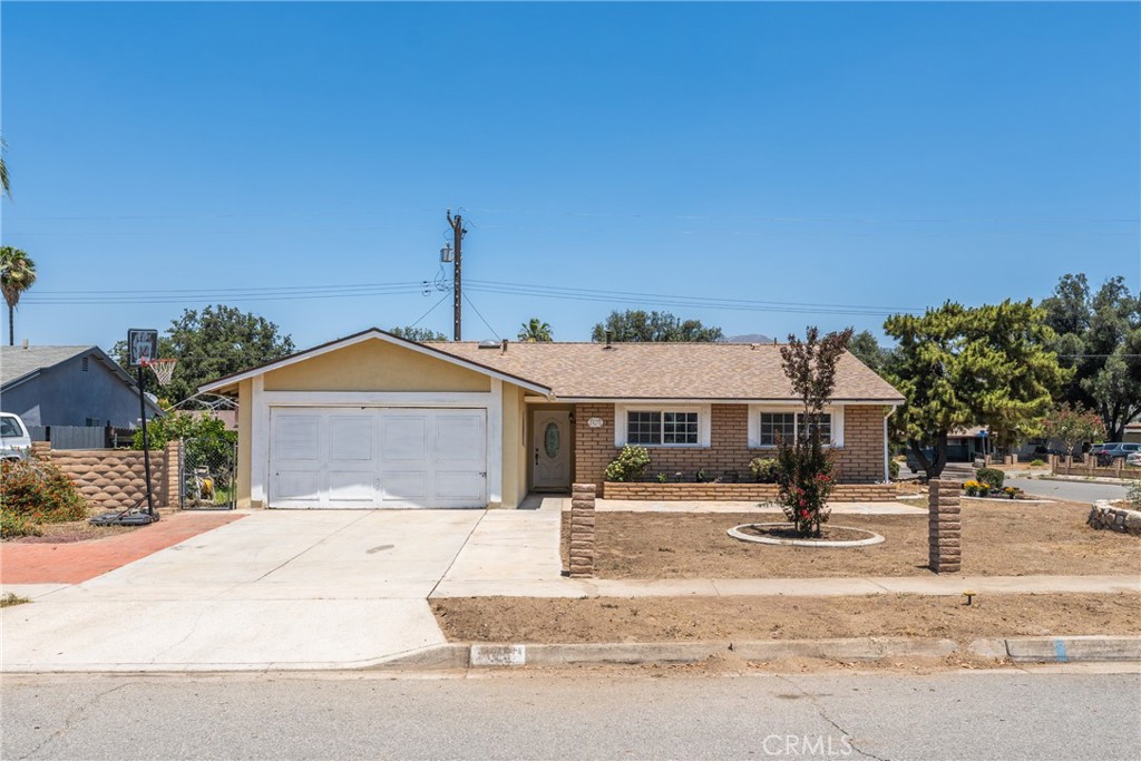 413 Doyle Avenue