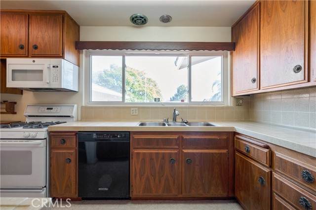 Detail Gallery Image 9 of 54 For 315 N Wycliff Ave, San Pedro,  CA 90732 - 3 Beds | 2 Baths