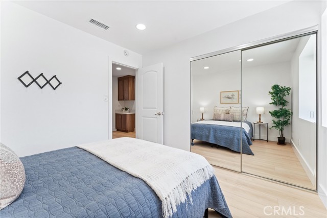 18011 Theodora Drive, Tustin CA: https://media.crmls.org/medias/341756b0-7bee-435f-9e10-bbeadca25537.jpg