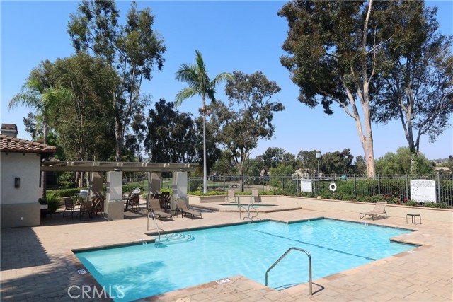 Detail Gallery Image 17 of 19 For 38 via Contento, Rancho Santa Margarita,  CA 92688 - 2 Beds | 2 Baths