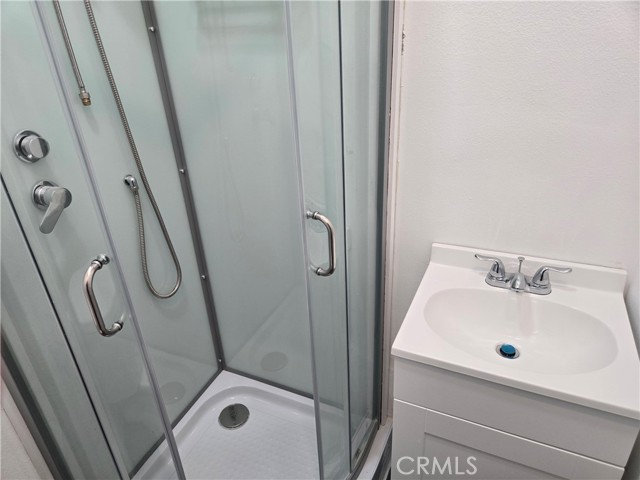 Image 4 of 5 For 5329 Tyler Street C