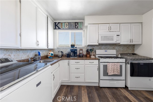 Detail Gallery Image 8 of 25 For 571 Lillian, Barstow,  CA 92311 - 3 Beds | 1 Baths