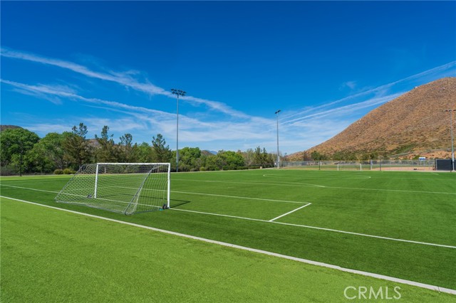 Detail Gallery Image 34 of 40 For 34278 Torrey Pines Court, Lake Elsinore,  CA 92532 - 3 Beds | 2 Baths