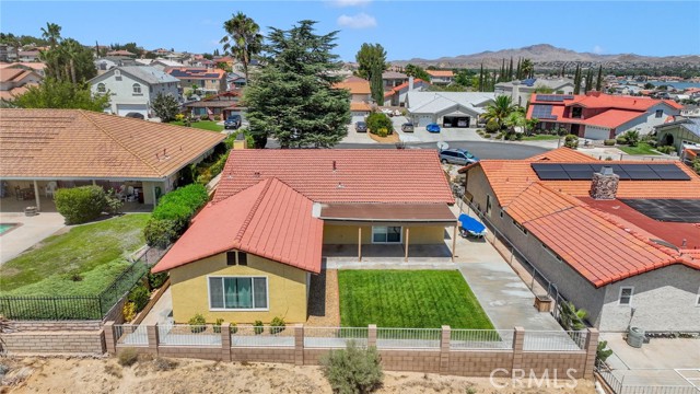 17965 Fremontia Lane, Victorville CA: https://media.crmls.org/medias/341971f1-213f-48f6-ac6e-d7c486843fa5.jpg