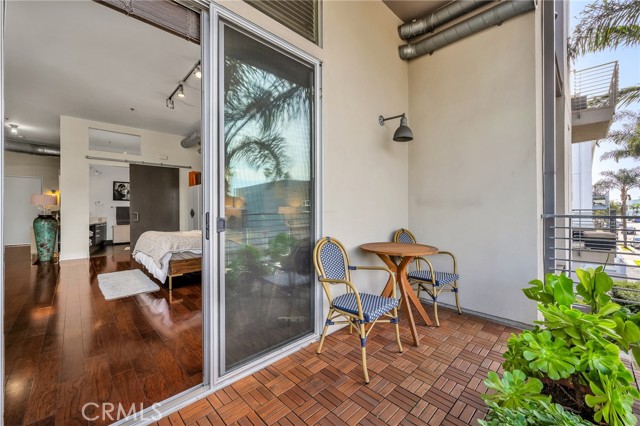 Detail Gallery Image 7 of 21 For 13320 Beach #202,  Marina Del Rey,  CA 90292 - 2 Beds | 2 Baths