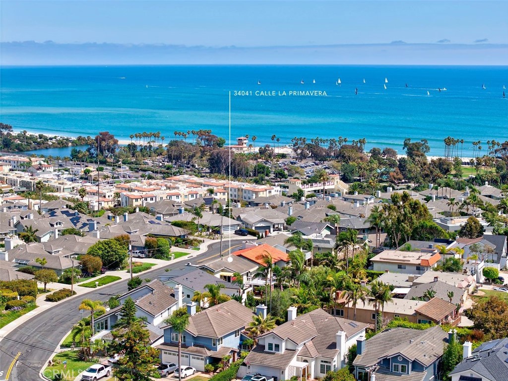 https://media.crmls.org/medias/3419f2d9-6c32-41a1-8850-0a8b4b13ee8d.jpg?preset=X-Large