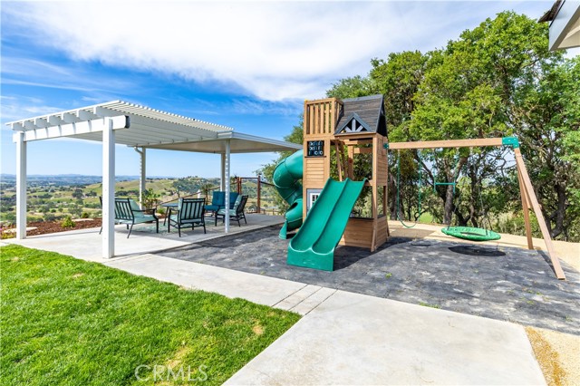 Detail Gallery Image 60 of 66 For 5530 El Pharo, Paso Robles,  CA 93446 - 5 Beds | 2/1 Baths