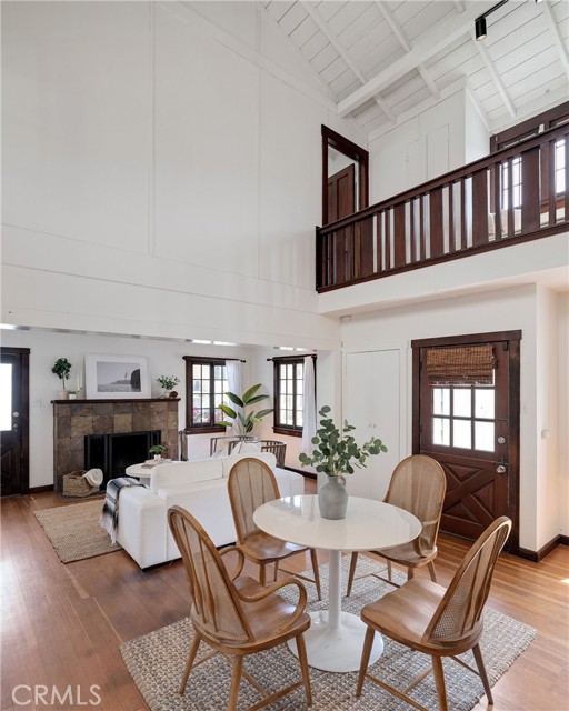 Image 9 of 37 For 525 Manhattan Beach Blvd