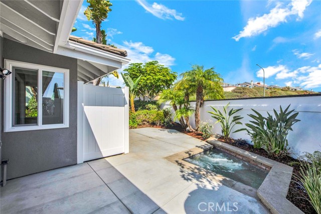 Detail Gallery Image 41 of 65 For 804 Gardenia, Corona Del Mar,  CA 92625 - 2 Beds | 2 Baths