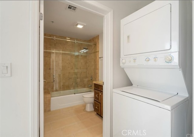 Detail Gallery Image 22 of 26 For 4724 Kester Ave #406,  Sherman Oaks,  CA 91403 - 2 Beds | 2 Baths