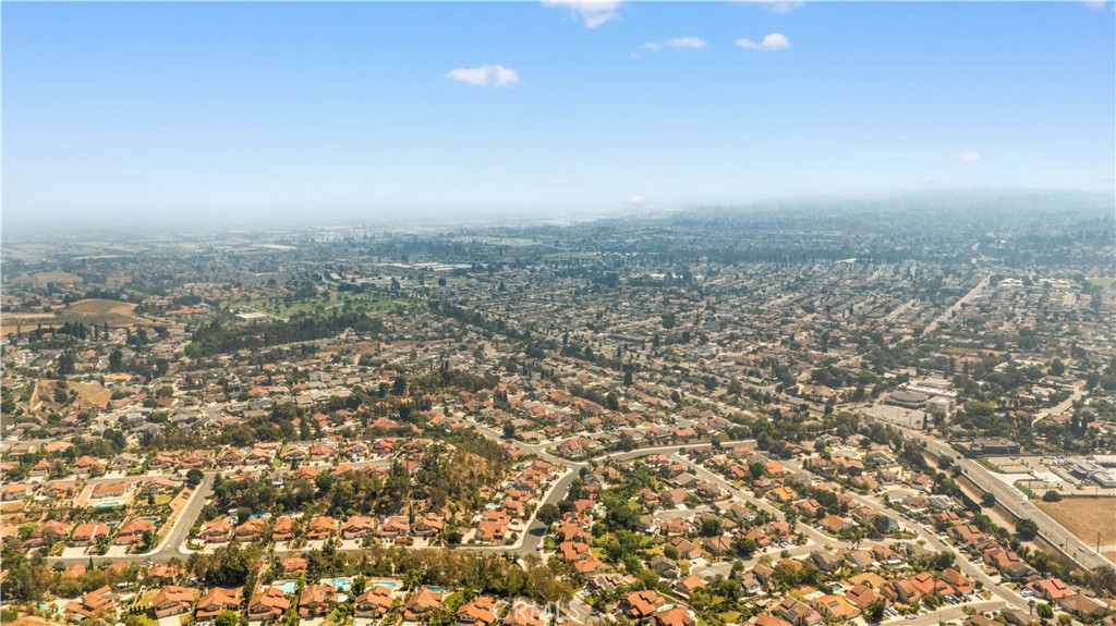 https://media.crmls.org/medias/341aaebd-ddf6-43f0-93b8-308969bf43fb.jpg?preset=X-Large