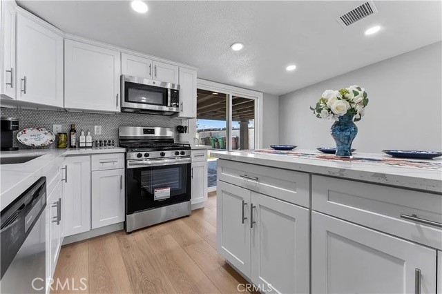 Detail Gallery Image 9 of 17 For 456 E Repplier Rd, Banning,  CA 92220 - 4 Beds | 1/1 Baths