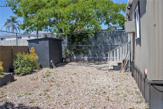 Detail Gallery Image 28 of 29 For 8811 Canoga Ave #120,  Canoga Park,  CA 91304 - 2 Beds | 1 Baths