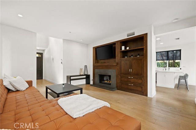 134 Monte Vista Avenue, Costa Mesa CA: https://media.crmls.org/medias/341cb43d-9813-4ecf-b136-5fabee3053ee.jpg