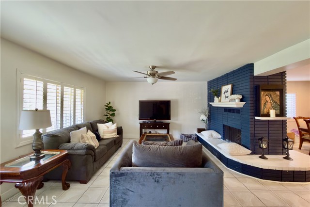 Detail Gallery Image 5 of 53 For 6118 Bellingham Ave, North Hollywood,  CA 91606 - 3 Beds | 2/1 Baths