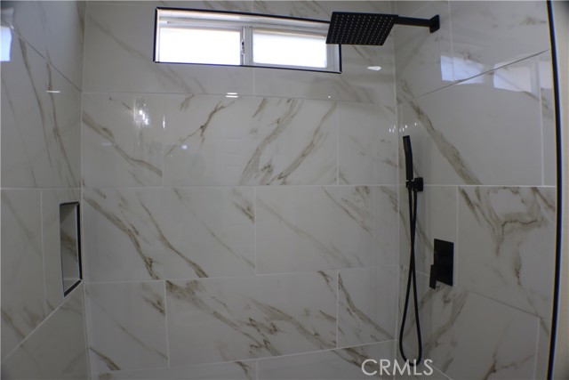 Detail Gallery Image 14 of 21 For 11426 Tamarisk, Hesperia,  CA 92345 - 2 Beds | 1 Baths