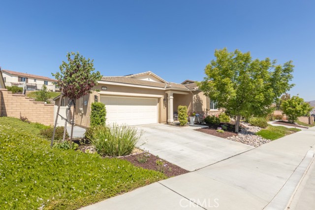 Detail Gallery Image 3 of 69 For 24865 Hidden Hills Dr, Menifee,  CA 92584 - 4 Beds | 3/1 Baths