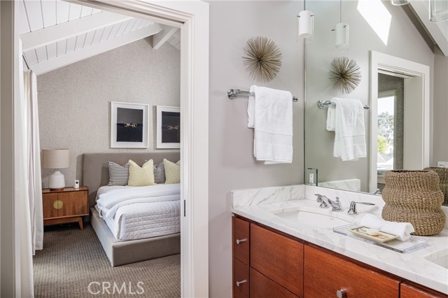 Detail Gallery Image 14 of 31 For 507 1/2 Poppy Ave, Corona Del Mar,  CA 92625 - 2 Beds | 2 Baths