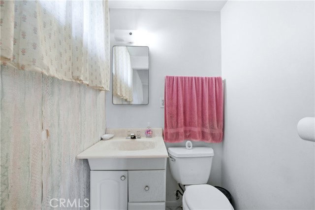 Detail Gallery Image 14 of 19 For 10460 Lorinda Avenue, Buena Park,  CA 90620 - 3 Beds | 2 Baths