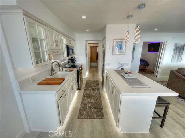 Detail Gallery Image 4 of 34 For 420 Monterey Ln 3d,  San Clemente,  CA 92672 - 1 Beds | 1 Baths