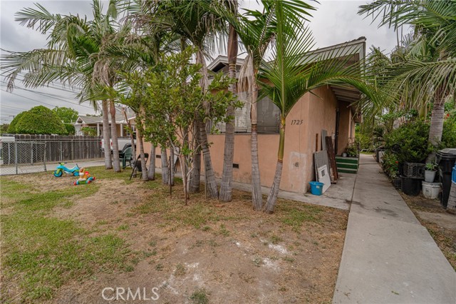 Image 3 for 1725 E 64Th St, Los Angeles, CA 90001