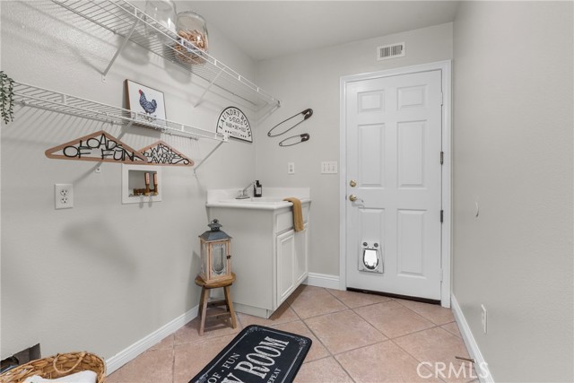 Detail Gallery Image 14 of 49 For 6527 Monte Carlo Pl, Rancho Cucamonga,  CA 91701 - 4 Beds | 2/1 Baths