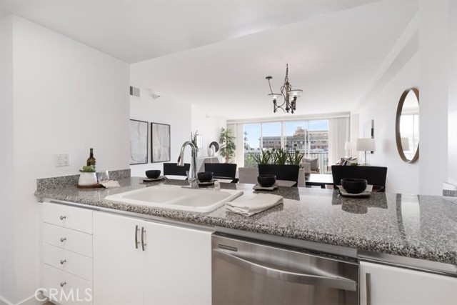 Detail Gallery Image 17 of 51 For 850 E Ocean Bld #602,  Long Beach,  CA 90802 - 2 Beds | 2 Baths