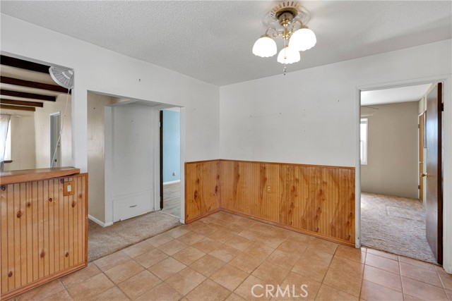 10378 Willow Wells Avenue, Lucerne Valley CA: https://media.crmls.org/medias/341f387e-61fd-4716-87f1-22d9426604f1.jpg