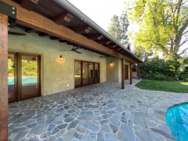 Detail Gallery Image 25 of 28 For 5645 Manton Ave, Woodland Hills,  CA 91367 - 4 Beds | 3/1 Baths