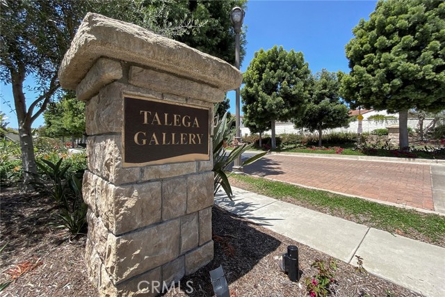 9 Corte Sevilla, San Clemente CA: https://media.crmls.org/medias/341f430c-37b4-4d7e-ad36-c31d7f4b2d71.jpg