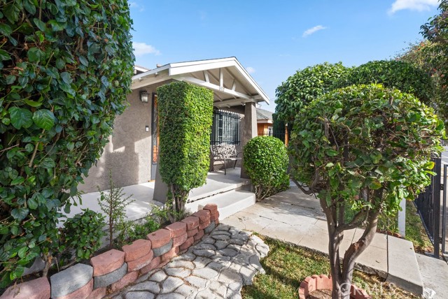 1417 W Gage Avenue, Los Angeles CA: https://media.crmls.org/medias/34202b2c-76c3-43f1-a278-94206c843e27.jpg