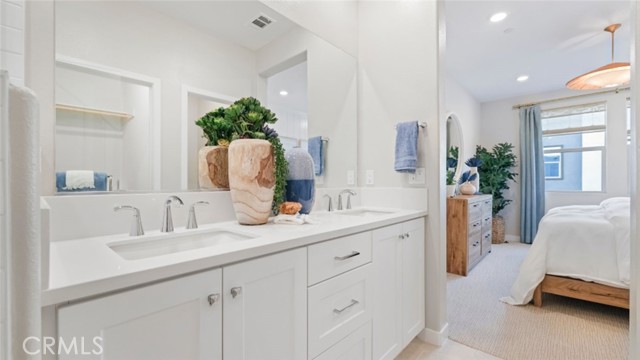 Detail Gallery Image 12 of 29 For 1588 Hollyleaf Ter, Montebello,  CA 90640 - 3 Beds | 2/1 Baths