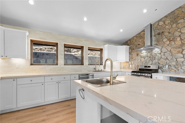 Detail Gallery Image 5 of 36 For 51422 Partington Ridge, Big Sur,  CA 93920 - 3 Beds | 3/1 Baths