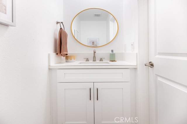 Detail Gallery Image 21 of 35 For 839 Larrabee St #6,  West Hollywood,  CA 90069 - 2 Beds | 2/1 Baths
