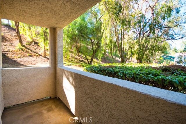 Detail Gallery Image 30 of 36 For 1035 La Terraza Cir #101,  Corona,  CA 92879 - 2 Beds | 2 Baths