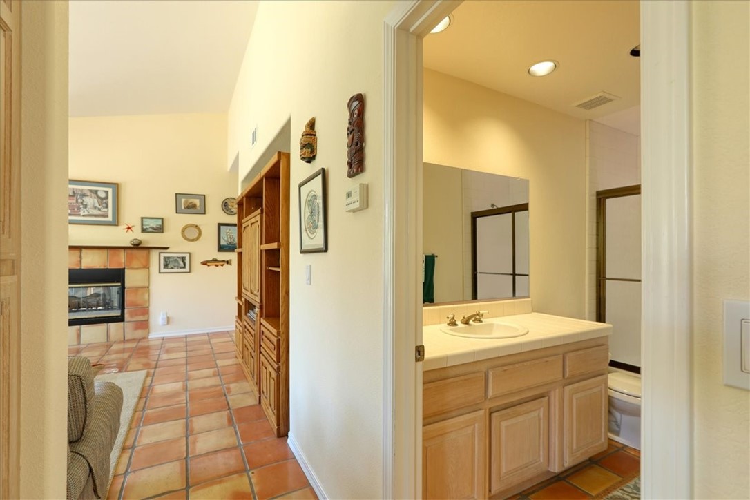 Detail Gallery Image 17 of 53 For 64 Whitecap St, Pismo Beach,  CA 93449 - 3 Beds | 2/1 Baths