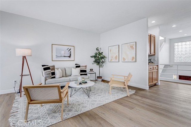 Detail Gallery Image 20 of 39 For 501 Herondo #18,  Hermosa Beach,  CA 90254 - 3 Beds | 2 Baths