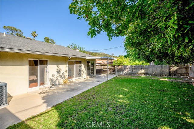 3319 Sparr Boulevard, Glendale CA: https://media.crmls.org/medias/3423e622-163b-4e30-a1fb-b2ca3be2234f.jpg