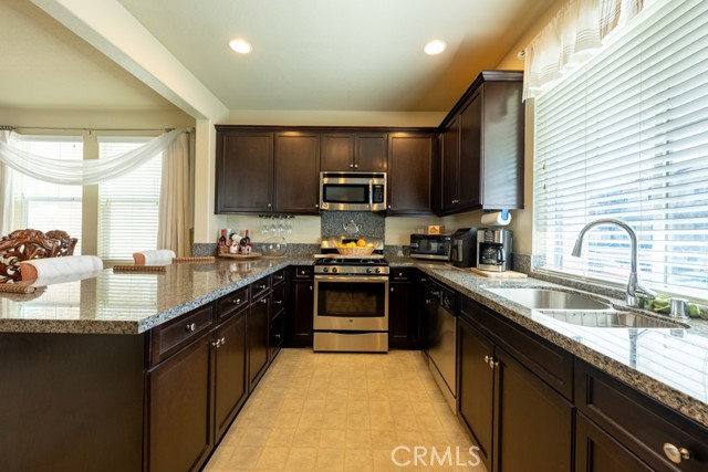 Detail Gallery Image 12 of 54 For 3109 E Chip Smith Way, Ontario,  CA 91762 - 3 Beds | 2/1 Baths