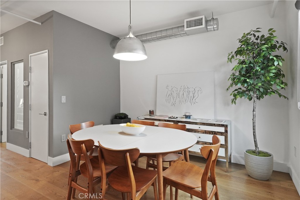 34245ddc 5bc4 400d 8738 C308a4afa78d