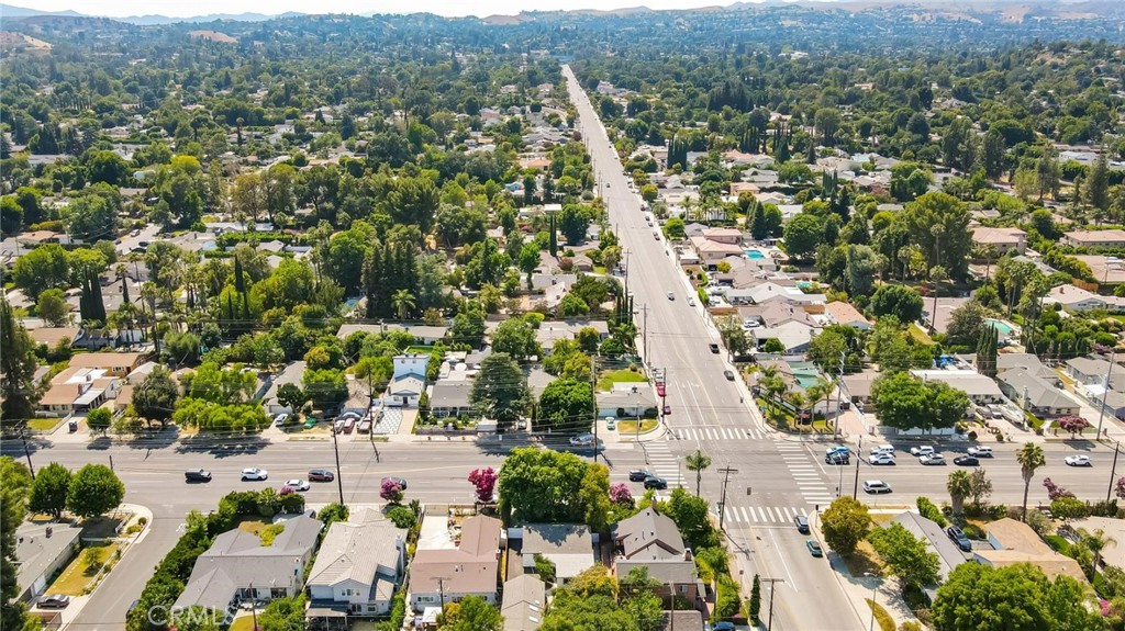 https://media.crmls.org/medias/34253354-287c-4557-be03-8f9a6873fa72.jpg?preset=X-Large