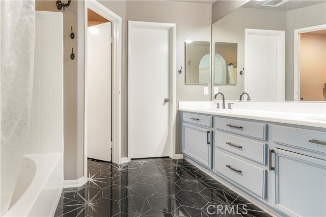 Detail Gallery Image 13 of 20 For 39246 Mango Bay Ln #B,  Murrieta,  CA 92563 - 3 Beds | 2/1 Baths