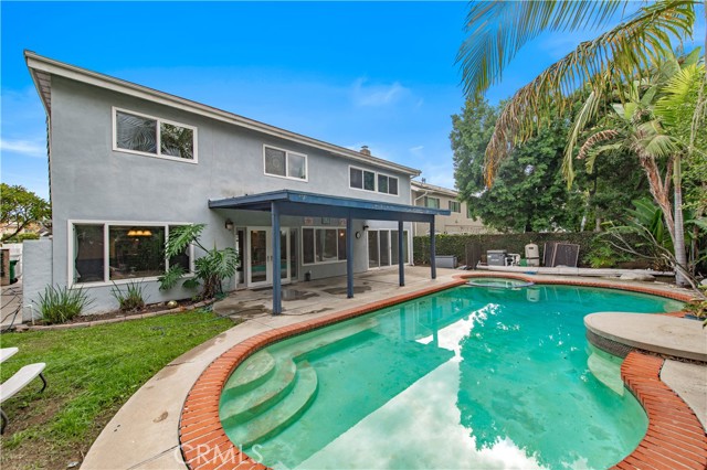 Detail Gallery Image 38 of 43 For 15305 Moulins Cir, Irvine,  CA 92604 - 4 Beds | 2/1 Baths